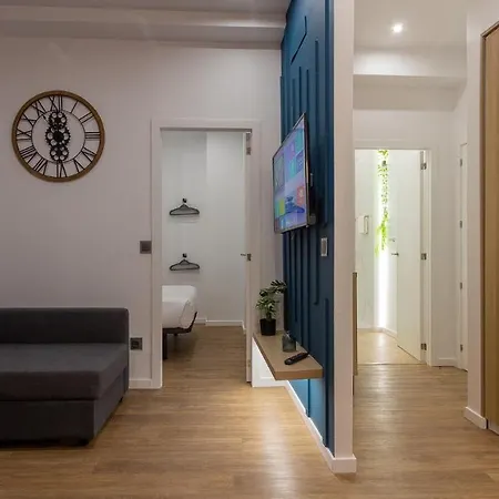 The Jolie - By The Ocean Apartment