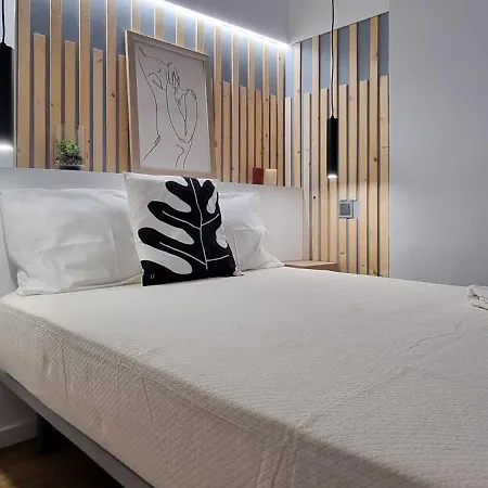 The Jolie - By The Ocean Apartment *