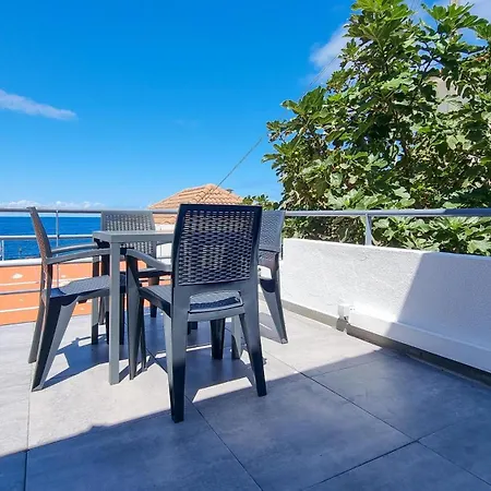 The Jolie - By The Ocean Apartment *