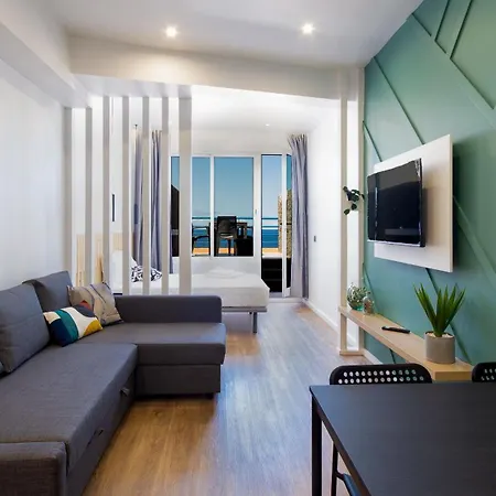 The Jolie - By The Ocean Apartment