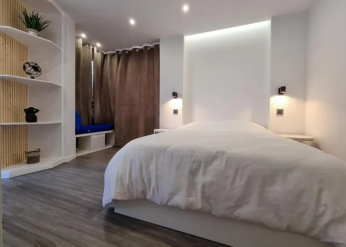 The Jolie - By The Ocean