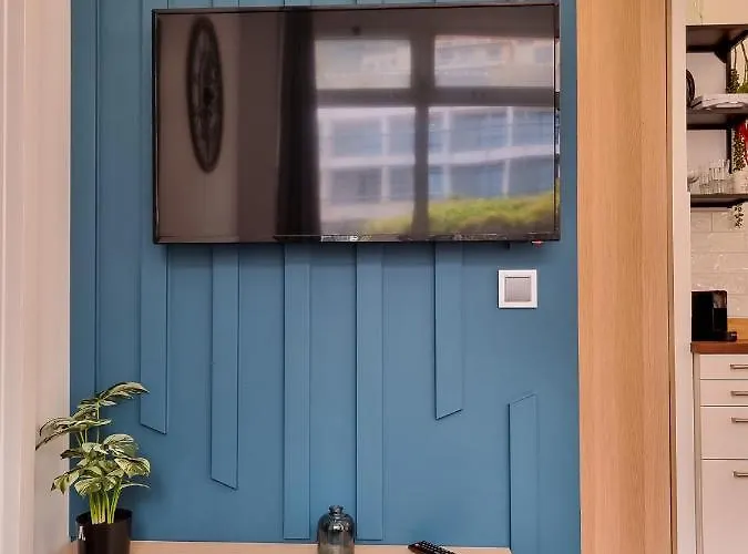 The Jolie - By The Ocean