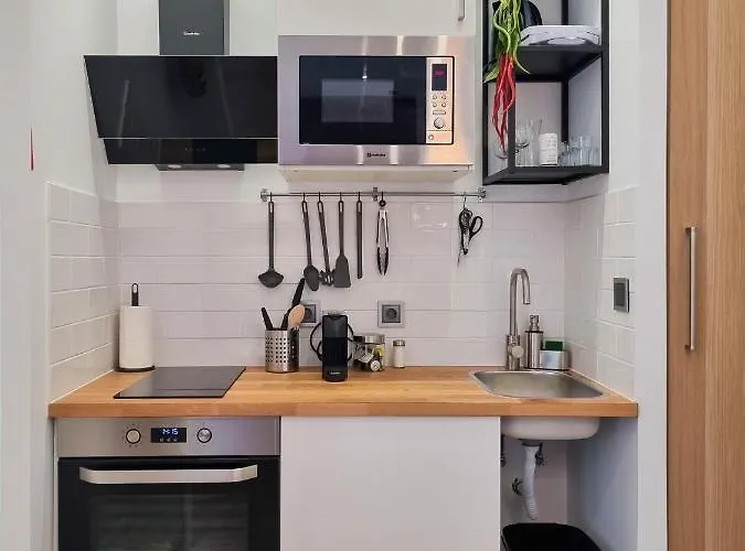 The Jolie - By The Ocean Apartment