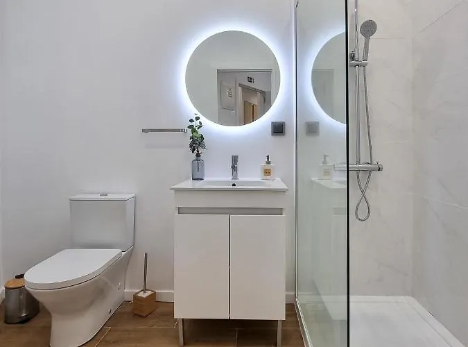 The Jolie - By The Ocean Apartment