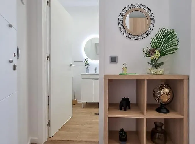 The Jolie - By The Ocean Apartment