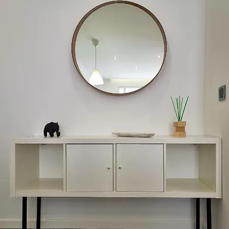 The Jolie - By The Ocean *