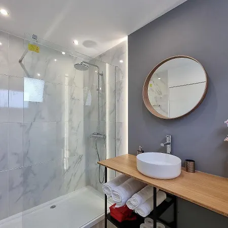 The Jolie - By The Ocean * פורטו מוניז