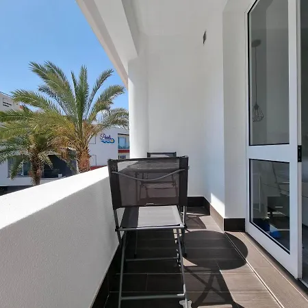 The Jolie - By The Ocean Apartment Porto Moniz
