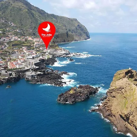 The Jolie - By The Ocean *