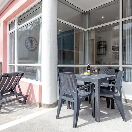 The Jolie - By The Ocean דירה *