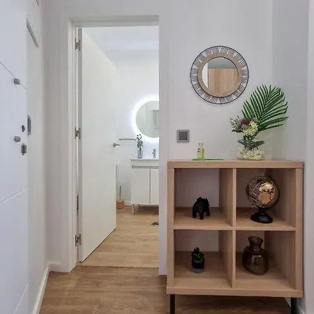 The Jolie - By The Ocean Apartment