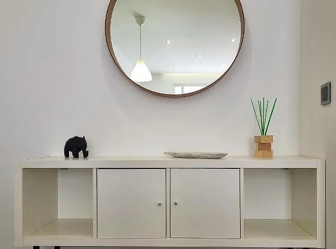 The Jolie - By The Ocean *