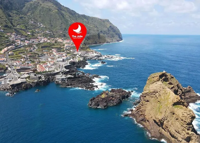 The Jolie - By The Ocean *